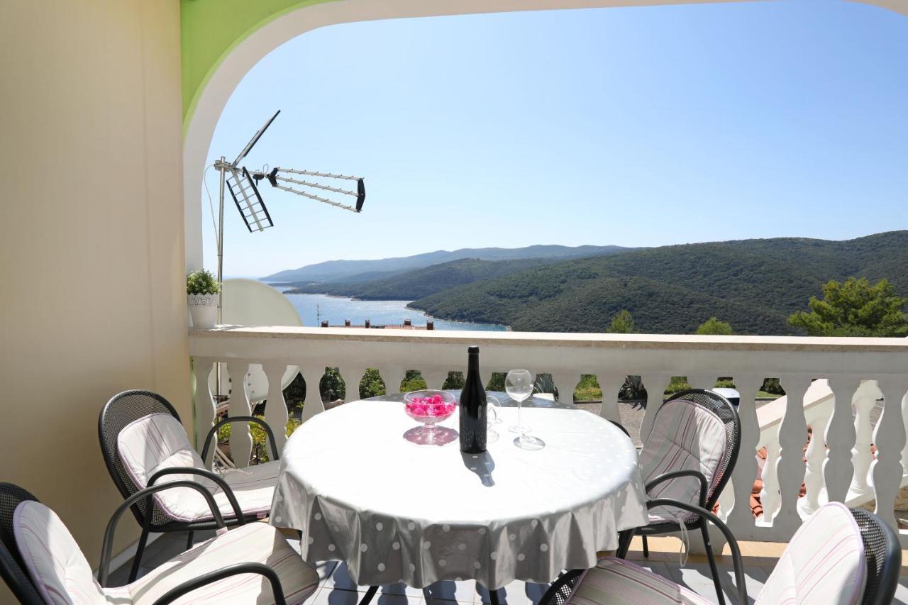 Greenhouse Family Apartments Рабац Екстер'єр фото